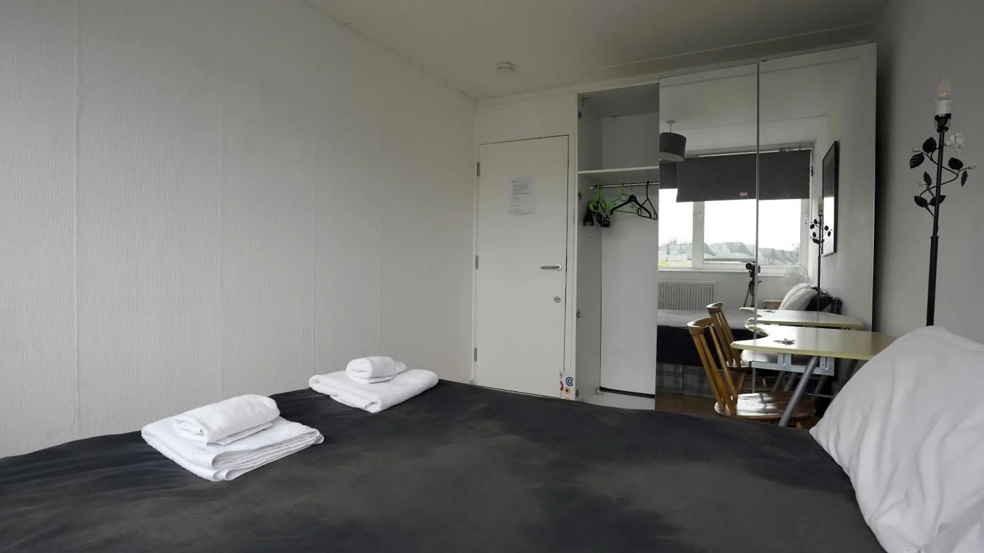 Double Room In Private Apartment Лондон 0*,  Великобритания